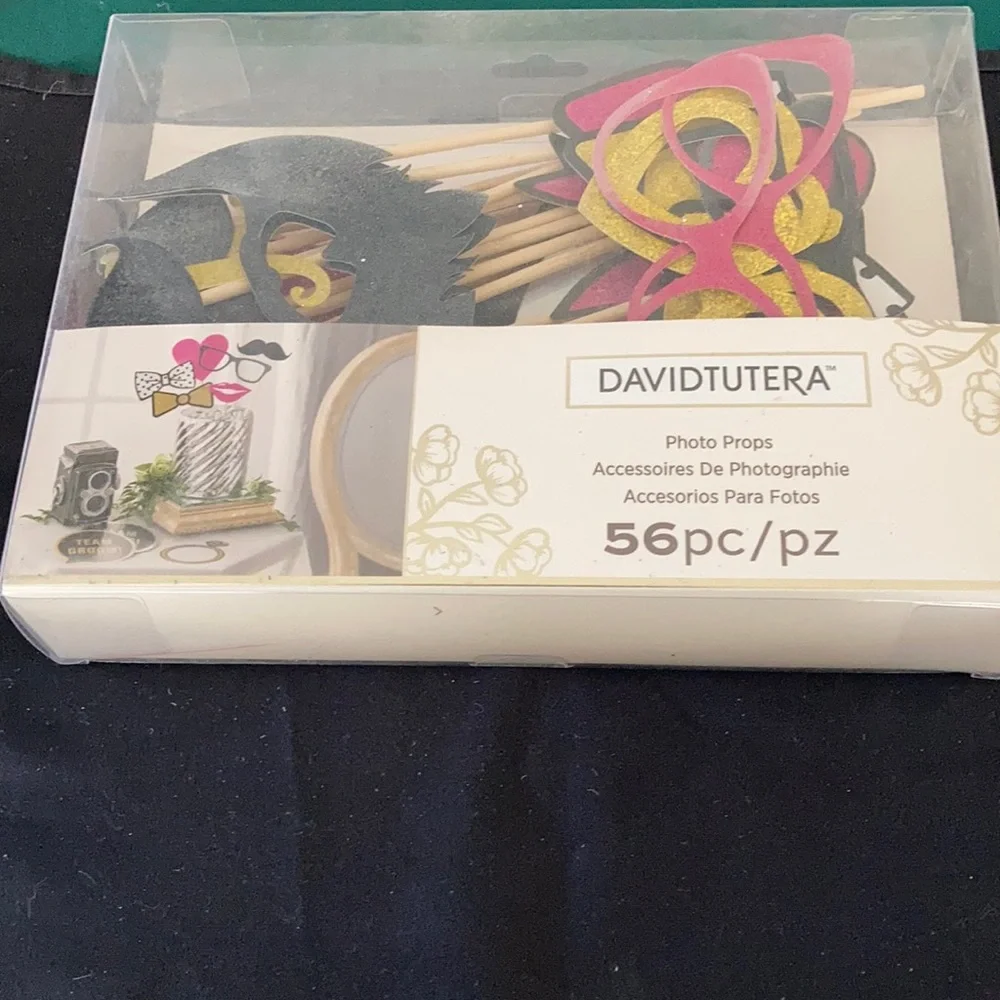 DAVIDTUTERA PHOTO PROPS 56PC NWT